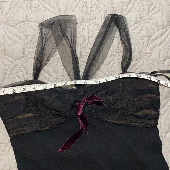 Vera Wang Evening Gown - Picture 7 of 12